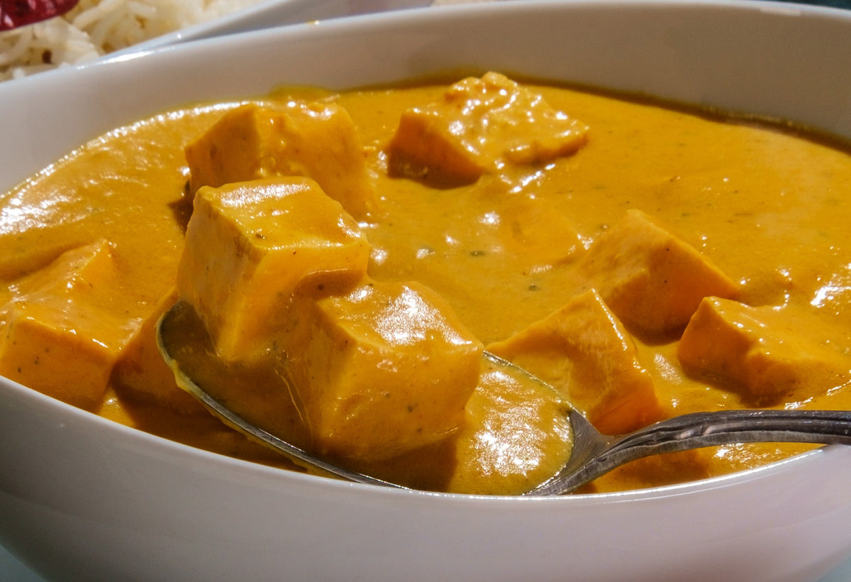 Butter Paneer/Chicken/Tofu - Creamy tomato sauce with paneer or chicken or tofu